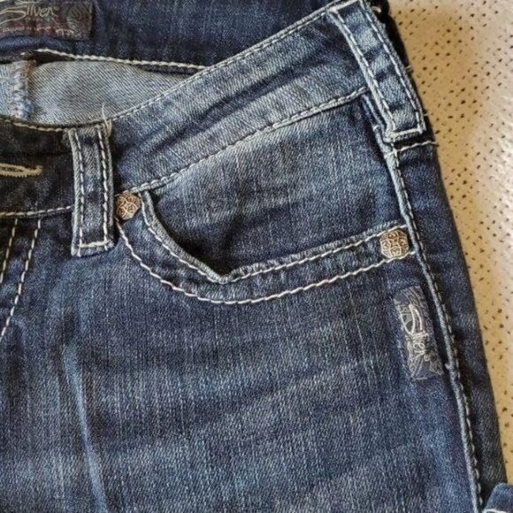Silver Jeans Aiko Bootcut Sz. 26 x 31 Blue Jeans - Picture 2 of 11